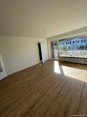 Gepflegte 2-Zimmer-Etagenwohnung mit Einbauküche in Bahnhofsnähe