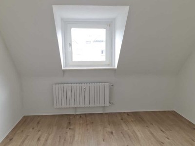 Renovierte 2-Zimmer-Wohnung im 2.Obergeschoss zu vermieten! 1 Nettokaltmiete frei (2. Monat)*