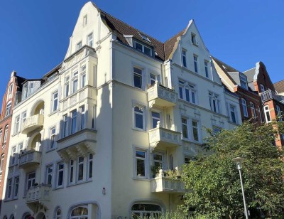 Wunderschöne modernisierte Maisonette-Wohnung mit Dachterrasse in Top-Lage von Kiel