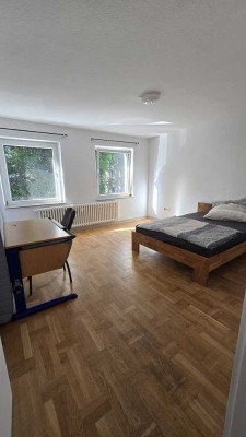 Modern renovierte 4-Zimmer-Wohnung in zentraler Lage von Hilden 1A-Infrastruktur & sofort bezugsfrei