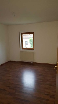Helle,ruhige 3 ZKB mit Terasse, Stellplatz