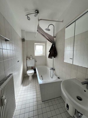 Renovierungsbedürftige 3-Zimmer Wohnung in Hameln