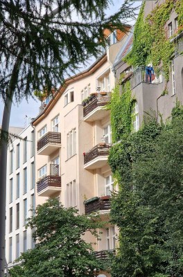 Charmante, helle und geräumige 4-Zimmer Altbau-Wohnung in Berlin-Schöneberg