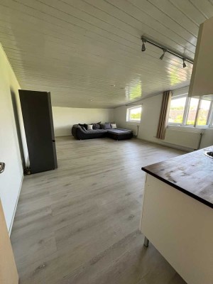 Attraktive 2-Zimmer-DG-Wohnung in Neustadt Duttweiler