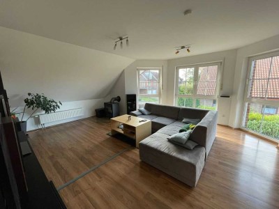 Lichtdurchflutete 3-ZKB- Wohnung mit Ofen in UNI-Nähe