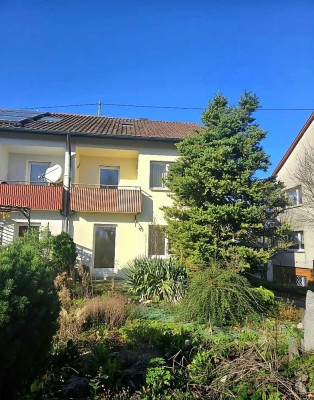 Platz für die Familie - Doppelhaushälfte in begehrter Lage im Plattenwald - mit Glasüberdachung