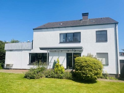Einfamilienhaus mit Einliegerwohnung mit großem Garten in beliebter Wohnlage von Herten