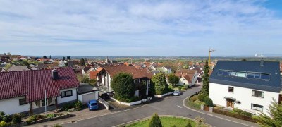 2-Zimmer-Dachgeschosswohnung teilmöbiliert gehobene Innenausstattung in Alzenau / Hörstein