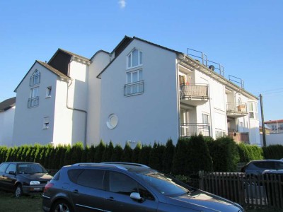 Gepflegte 1,5 Zimmer-Wohnung mit Balkon und Einbauküche in Langenlonsheim