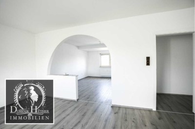 3ZKB Dachgeschosswohnung + großer Terrasse + viel Nutzfläche in OGGERSHEIM