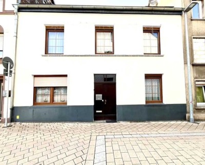 *Einziehen & Wohlfühlen* Sanierter Altbau im Herzen von Euskirchen