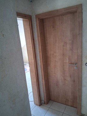 Freundliche und vollständig renovierte 3-Raum-DG-Wohnung mit gehobener Innenausstattung in Kleve