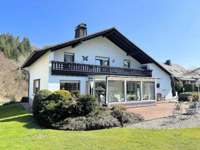 *RESERVIERT* Traumhafte Lage und super gepflegt! Tolles Einfamilienhaus in Ortsrandlage von Wa