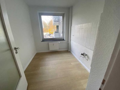 Modernisierte 3 Zimmer Wohnung im 1.OG mit Balkon zu vermieten