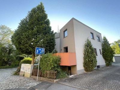 Reihenendhaus am Glockenberg in Neustadt! Dachterrasse, Balkon und Garage!