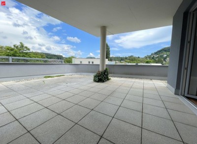 Moderner Singlehit mit großzügiger Dachterrasse