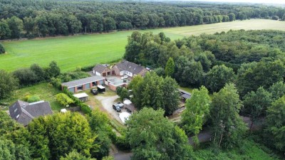 Wohnglück auf dem Land!
Zweifamilienhaus mit großem Grundstück
im Außenbereich von Rheine