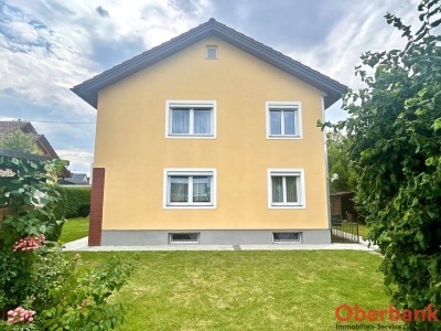 Großzügige Doppelhaushälfte inkl. Garage und sonnigem Gartenbereich