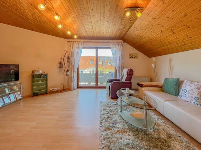 Vermietete 2,5-Zimmer-Dachgeschoss-Wohnung mit Balkon