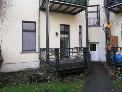 WG-geeignete 3-Raum-EG-Wohnung mit Balkon in Stadtfeld-Ost
