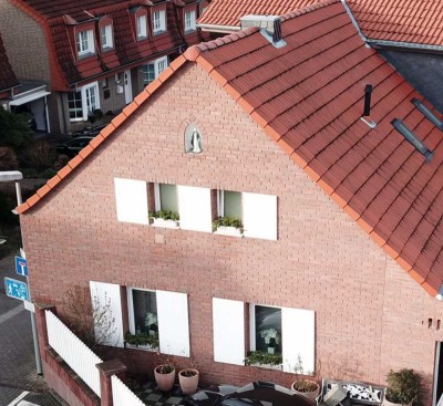 Schönes Haus mit vier Zimmern in Rhein-Erft-Kreis, Pulheim (Sinthern)
