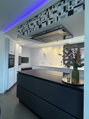 205 m² Triplex-Maisonette mit großem Garten & Pool, 2 Garagenstellplätzen
