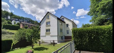 Flexibel Mieten in Siegen-Achenbach: Ganzes Haus ODER 2 separate Einheiten mit Garten & Bachlauf