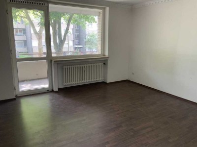 Frei für Zwei! günstige 2-Zimmer-Wohnung mit Balkon in MG Schmölderpark-WBS erforderlich