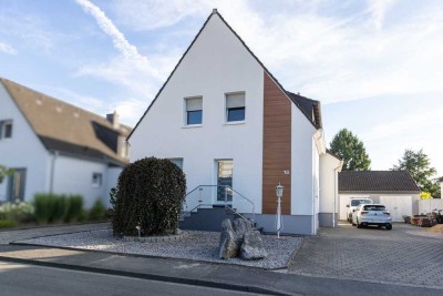 Großzügiges 8-Zimmer Haus mit 2 Garagen in Hamm Braam-Ostwennemar