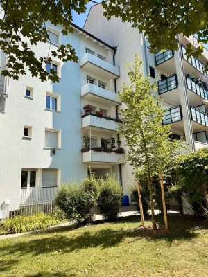 Provisionsfrei: Sonnige 2-Zimmerwohnung mit Südbalkon und begrüntem Innenhof