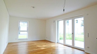 Familienparadies im Erstbezug mit großer Terrasse, wertvoller Ausstattung und TG-Stellplatz/Wallbox!