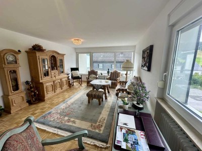 Traumhafte 2-Zimmer-Wohnung mit Balkon, Garage&Top-Lage in Usseln