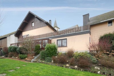 Familiendomizil mit großer Dachterrasse und Garten