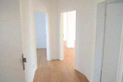 Sanierte 3 Zimmerwohnung mit Loggia