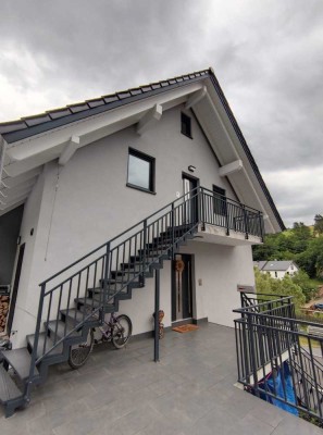 Attraktive 4-Zimmer-DG-Wohnung in Mespelbrunn - Hessenthal