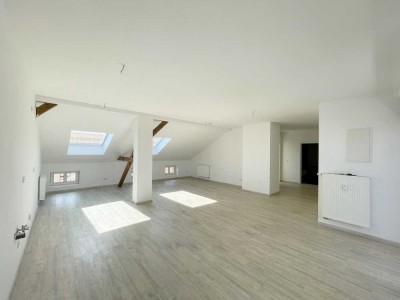 Modernes Dachgeschoss-Feeling – 3 Zimmer mit Terrasse im Paulusviertel + 1 Monat kaltmietfrei!