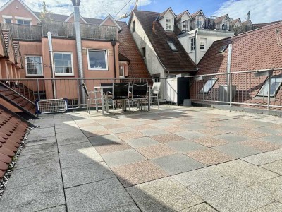 Möblierte 2-Zimmerwohnung in LB-Mitte mit XXL- Terrasse