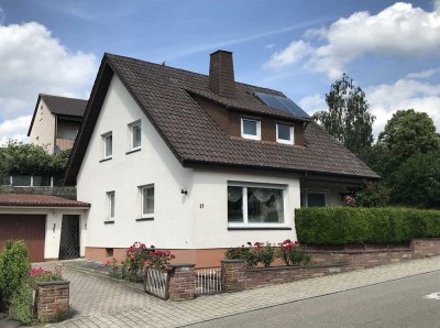 Freistehendes Einfamilienhaus mit Garage und Garten in ruhiger Lage von Knittlingen