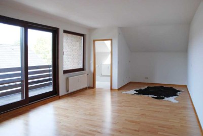 Schöne 3-Zi-Whg mit 2 Balkonen, 2 Bädern, Küche in Isernhg./Altwarmbüchen