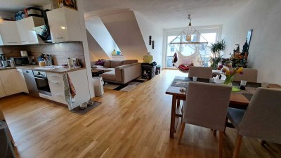 Attraktive Studio-Wohnung in Dachau mit Balkon - neuwertig!