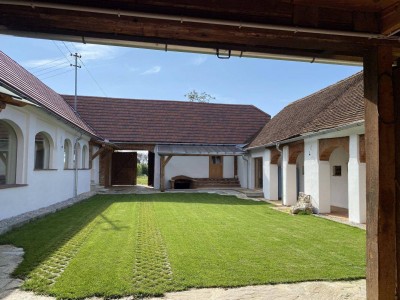 Wunderbar renovierter Vierkanthof