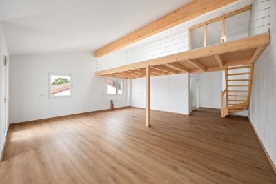 Galerie-Neubau-Wohnung mit traumhaftem Balkon + EBK