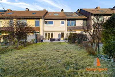 *** VIEL PLATZ AUF 4 ETAGEN *** TOLLES REIHENMITTELHAUS MIT TRAUMGARTEN ***