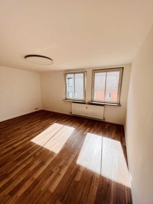 attraktive 2-Zimmer-Wohnung mit Einbauküche und Balkon in Mannheim (letzte Sanierung 2023)