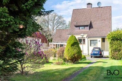 !Provisionsfrei für Käufer! - Einfamilienhaus mit 1.200 m² Grundstück in Kiel-Kroog