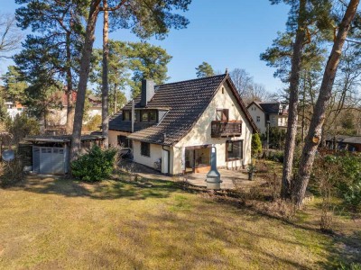 Charmantes Ein- oder Zweifamilienhaus mit großem Garten in Bestlage von Kleinmachnow