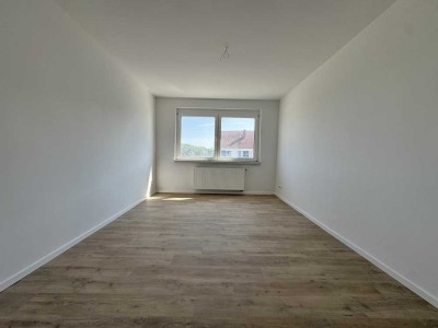 Ihr neues IMMOBILIEN QUARTIER: Erstbezug nach Sanierung! 3 Zimmer Wohnung in Feldrandlage