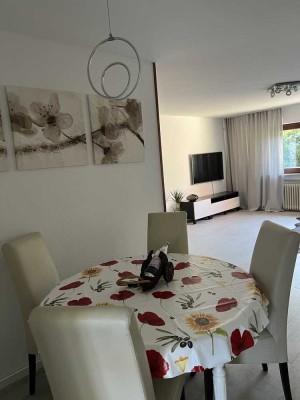 Moderne 2-Zimmer-Wohnung in ruhiger Lage – saniertes Bad, Küche & Möblierung optional