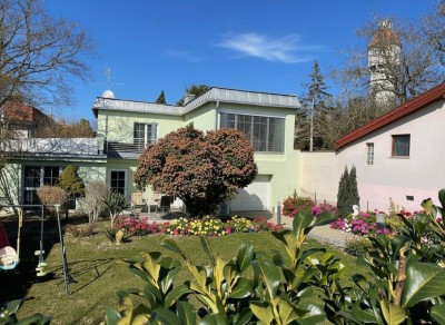 Perfekte Lebensqualität: uneinsehbares Wohnhaus in grüner Ruhelage