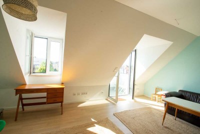 Sehr schöne, zentrale 1-Zimmer-Neubauwohnung, mit hochwertiger EBK, ggf. teilmöbliert, in Regensburg